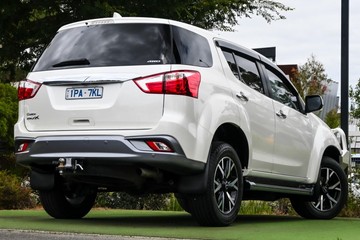 https://dvg-vehicle-assets.s3.amazonaws.com/U16660/7kt5py3yroi8sflou570mlux6.jpg