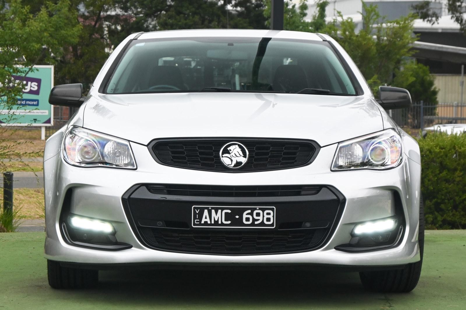 Holden Commodore image 2