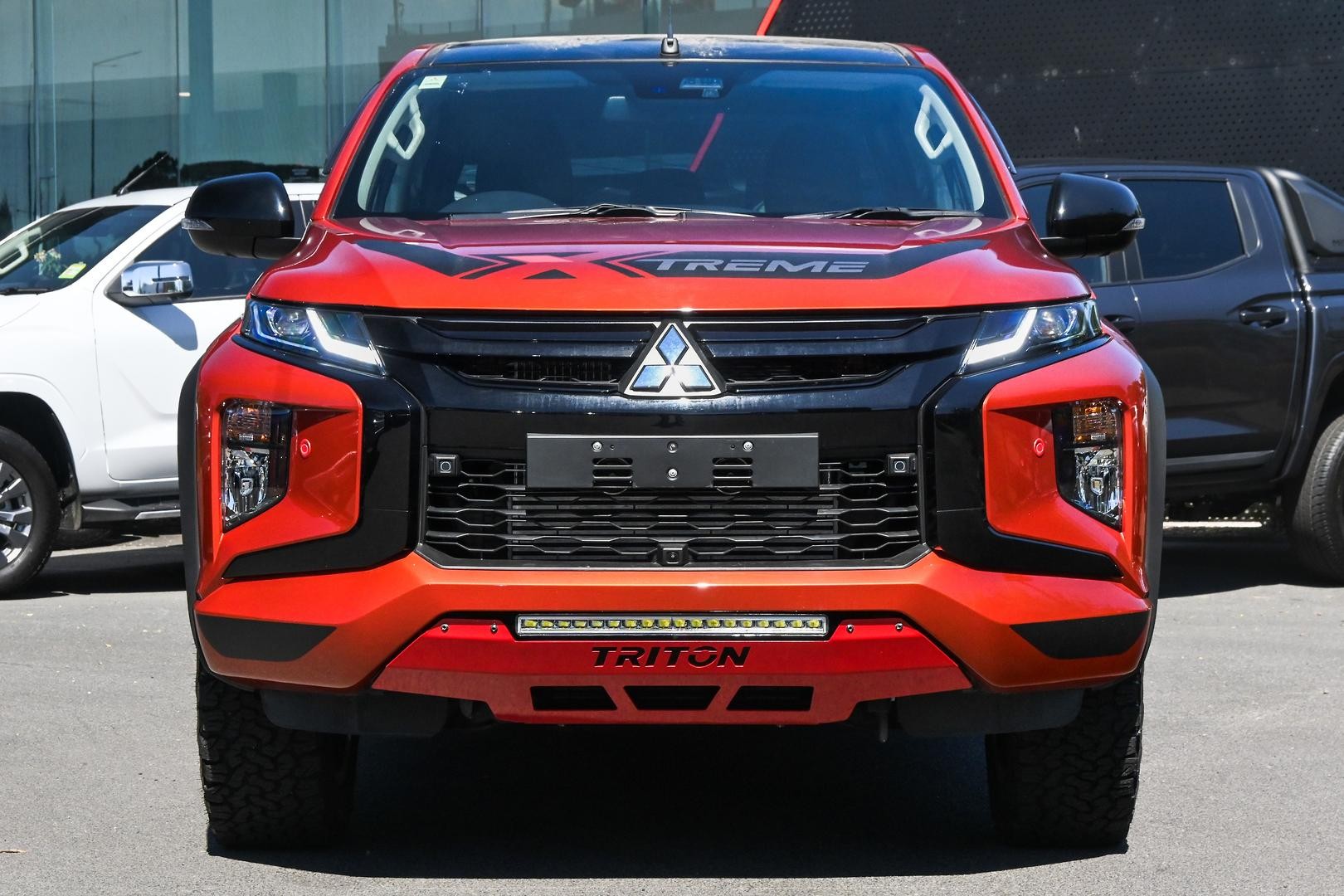 Mitsubishi Triton image 2