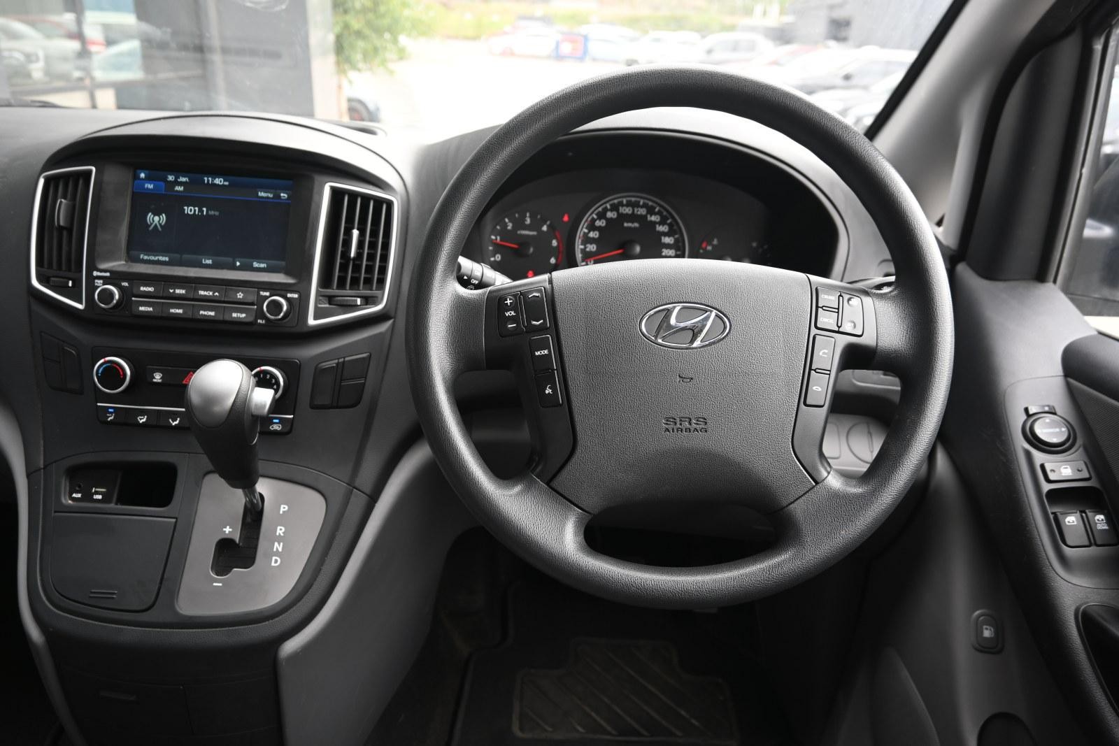 Hyundai Iload image 4