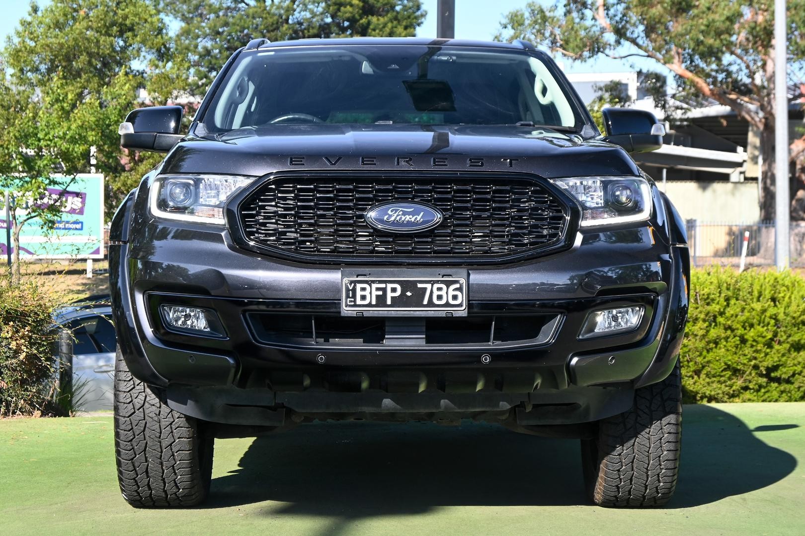 Ford Everest image 2