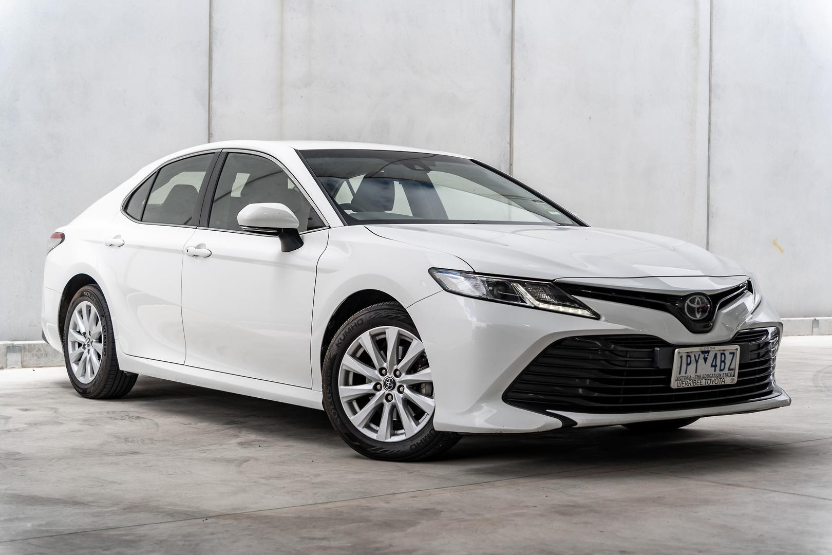 Toyota Camry image 1