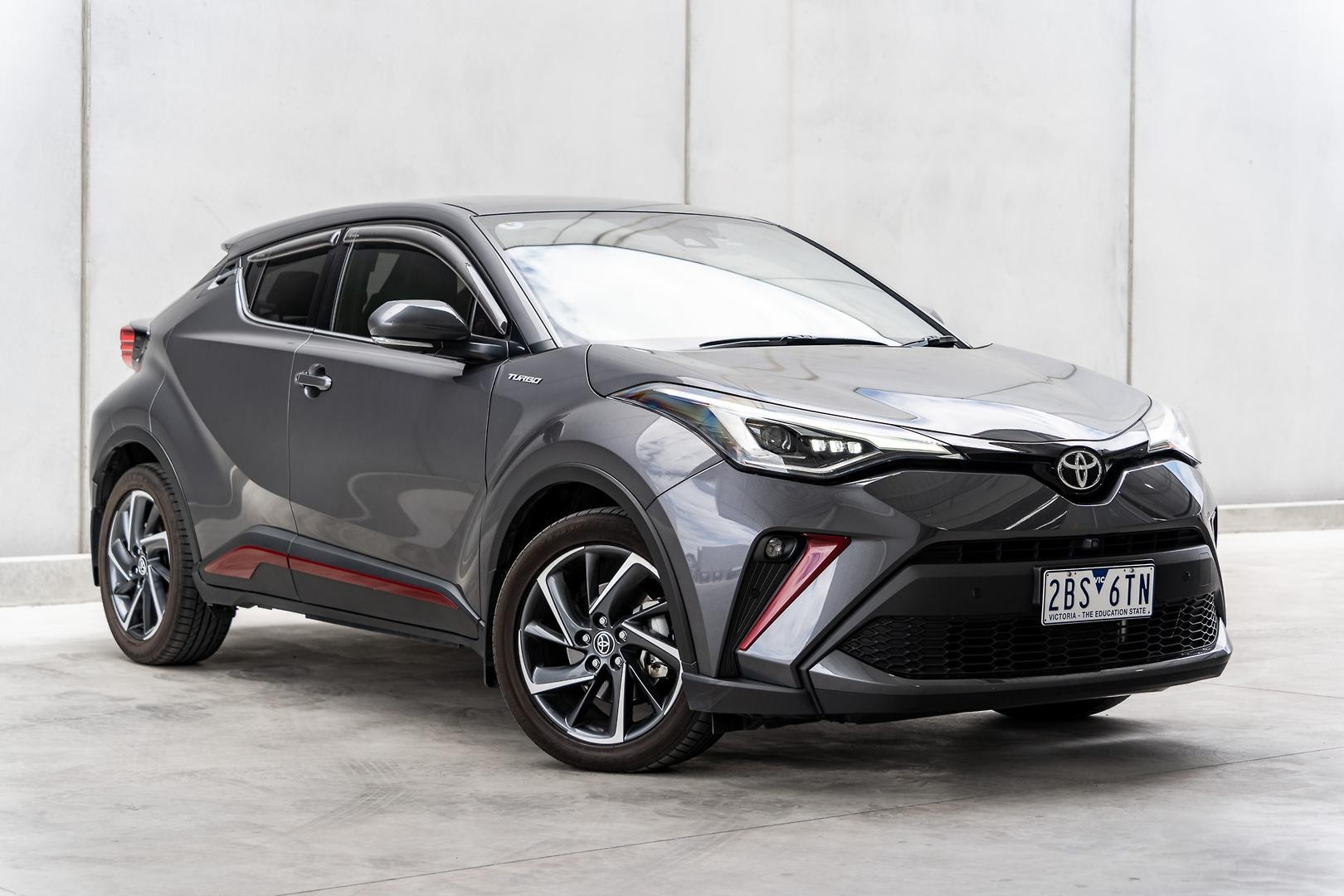 Toyota C-hr image 1