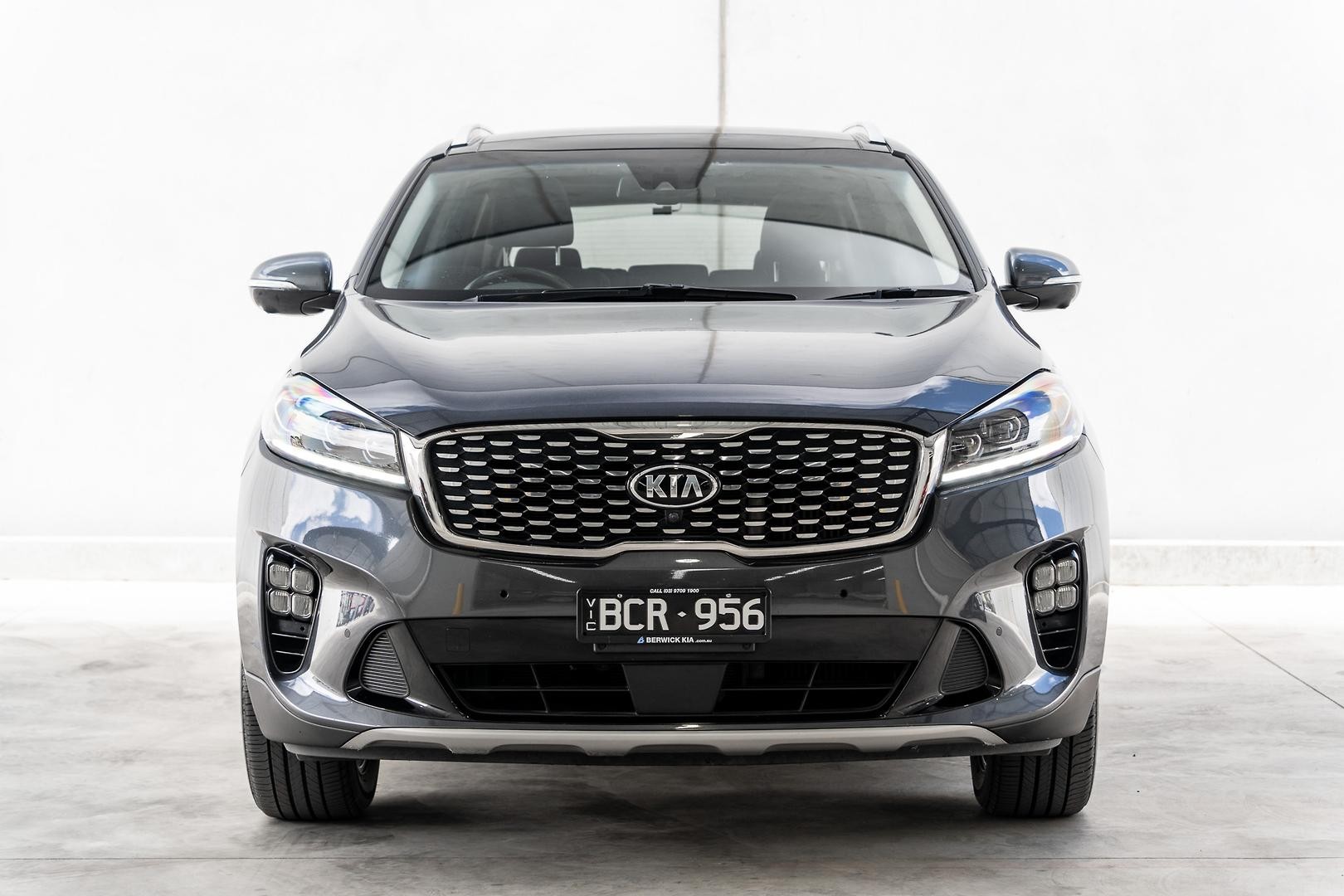 Kia Sorento image 2