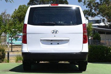 https://dvg-vehicle-assets.s3.amazonaws.com/U16751/b3ssf21je7a0m1d8srkwe174n.jpg