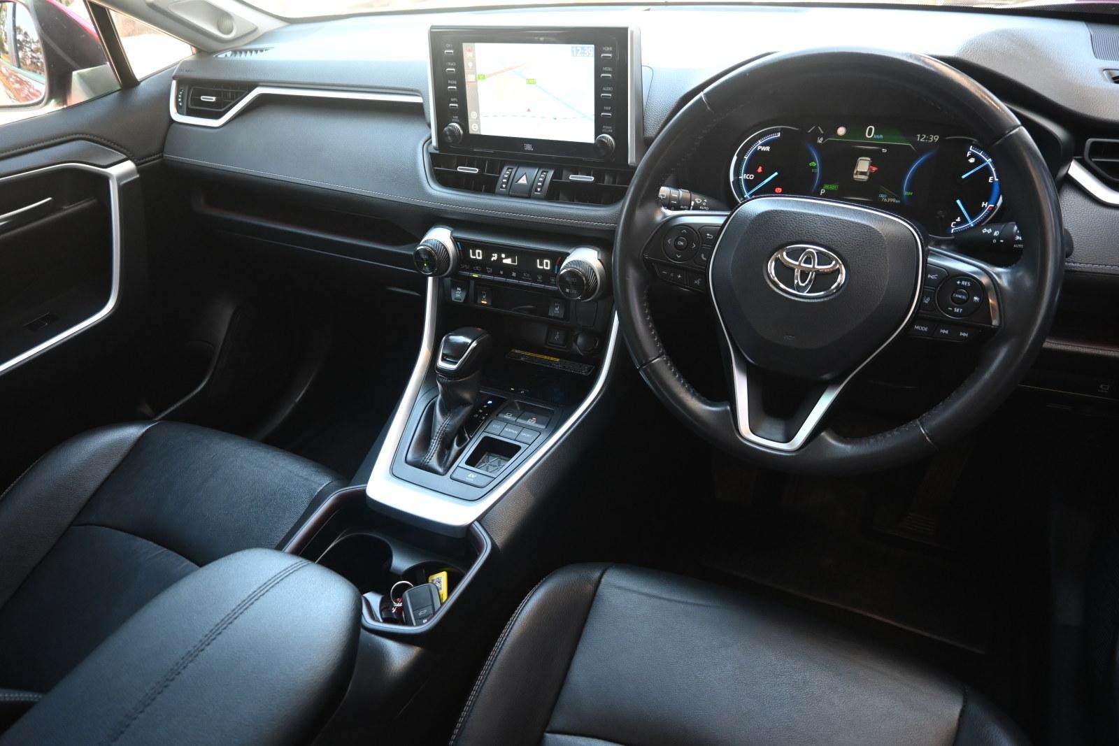 Toyota Rav4 image 3