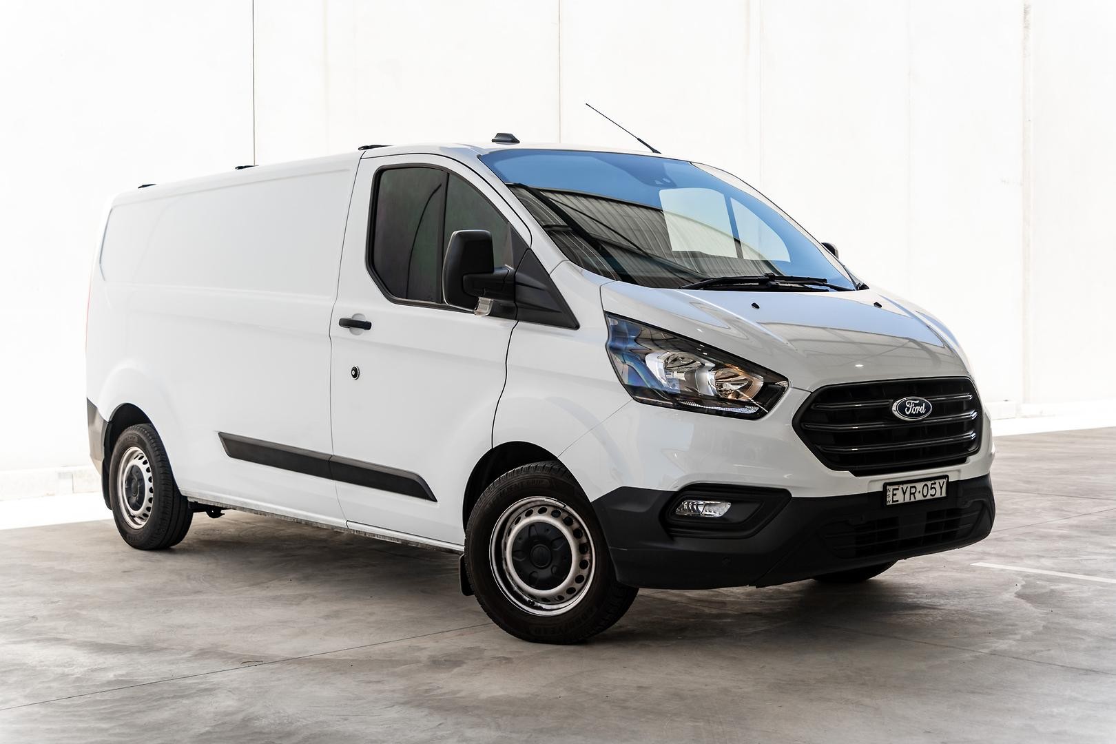 Ford Transit Custom image 1