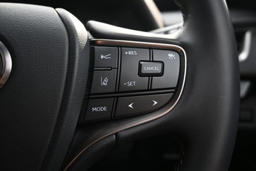 https://dvg-vehicle-assets.s3.amazonaws.com/U16767/37drf3gspqd4j76pwdjxn6d44.jpg