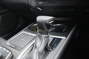 https://dvg-vehicle-assets.s3.amazonaws.com/U16767/808d7f6iqsmze9rwp6931difb.jpg