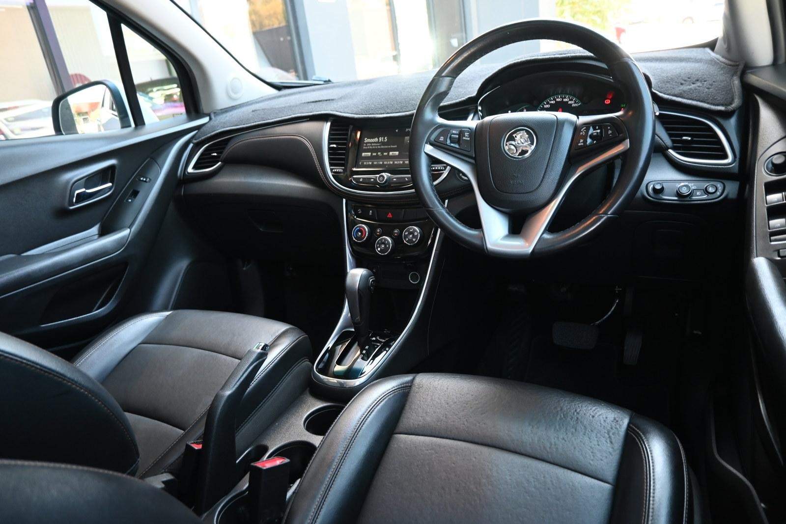 Holden Trax image 3