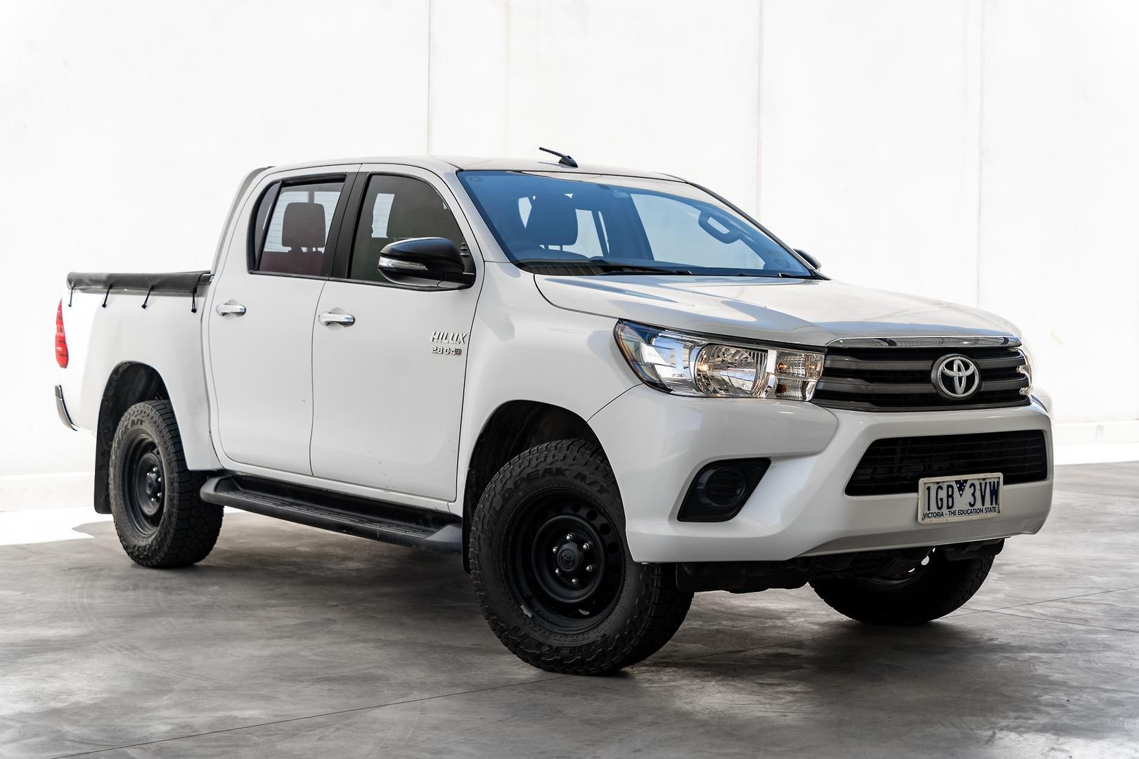 Toyota Hilux image 1