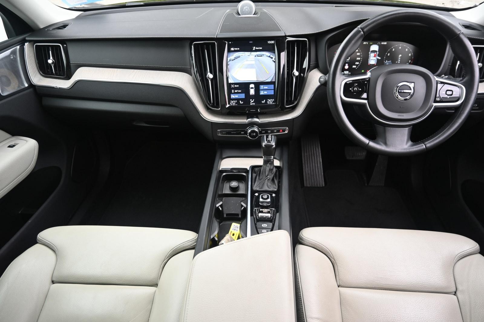 Volvo Xc60 image 3