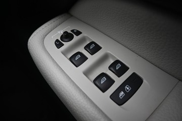https://dvg-vehicle-assets.s3.amazonaws.com/U16777/cedjpht5trw8jktlhfsp2m9ap.jpg