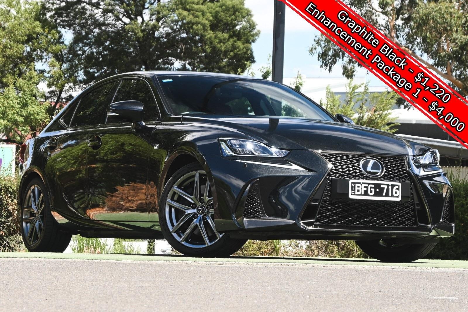 Lexus Is image 1