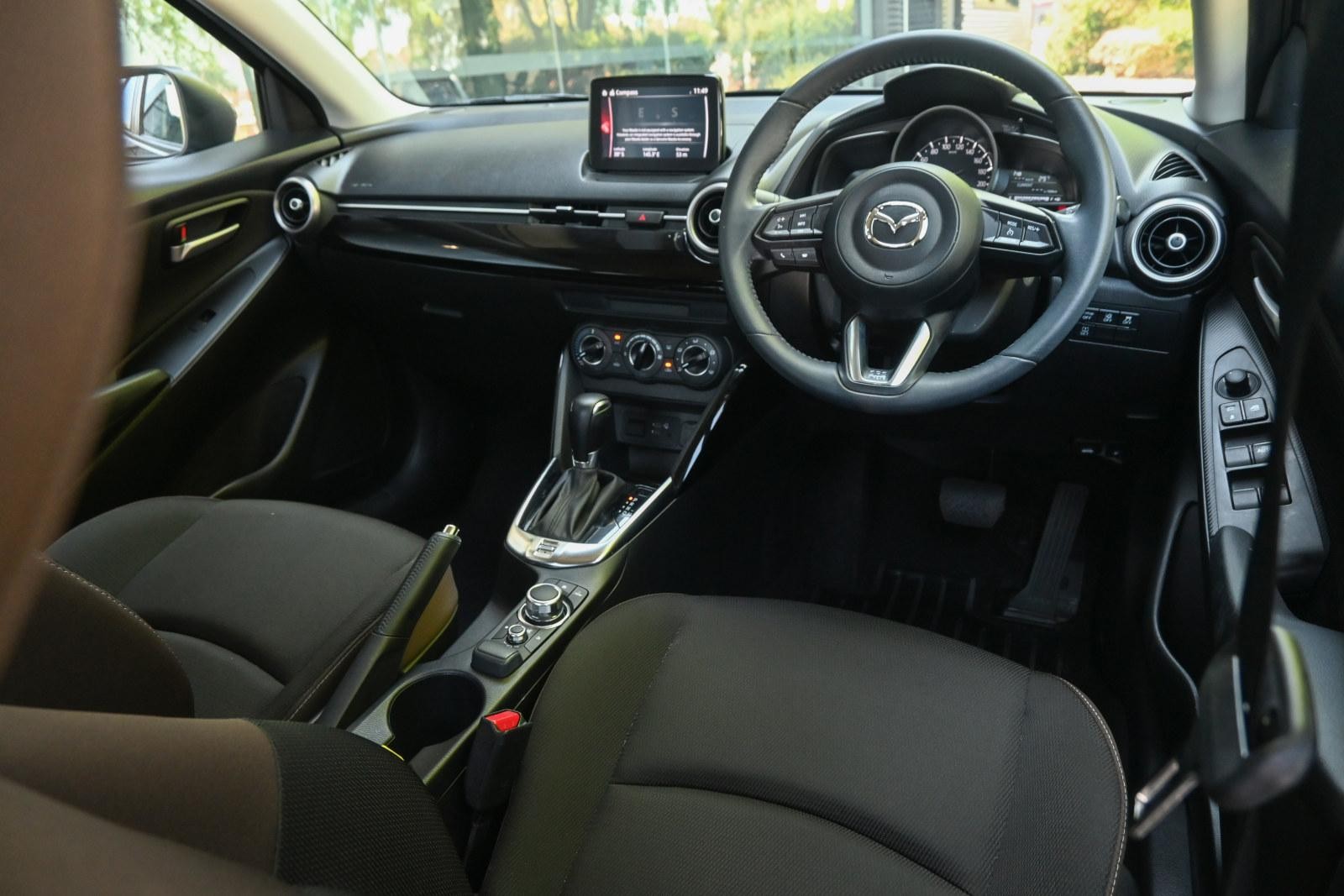 Mazda 2 image 3