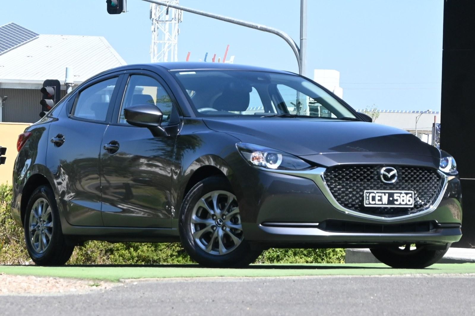 Mazda 2 image 1