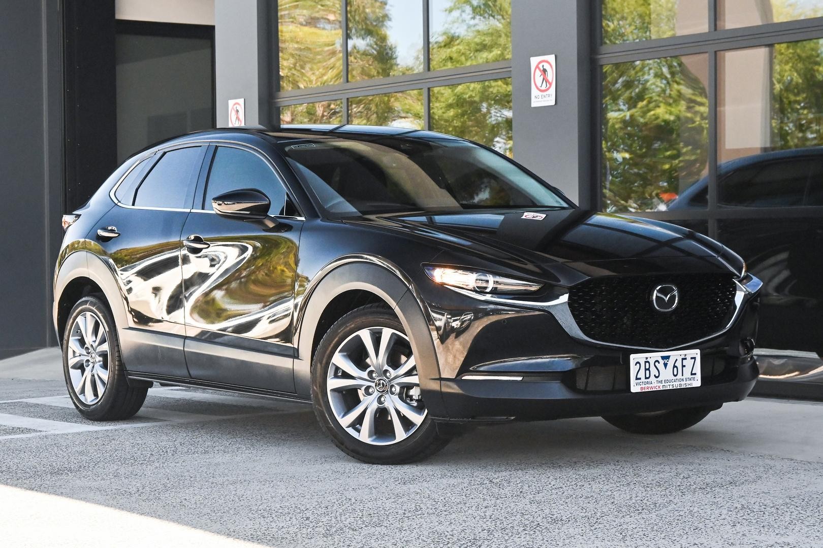 Mazda Cx-30 image 1