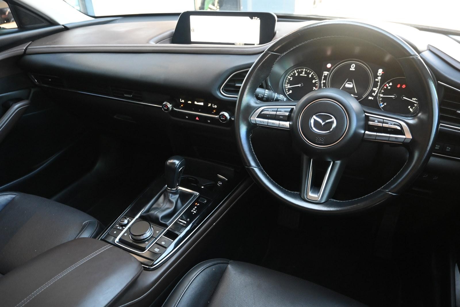 Mazda Cx-30 image 3