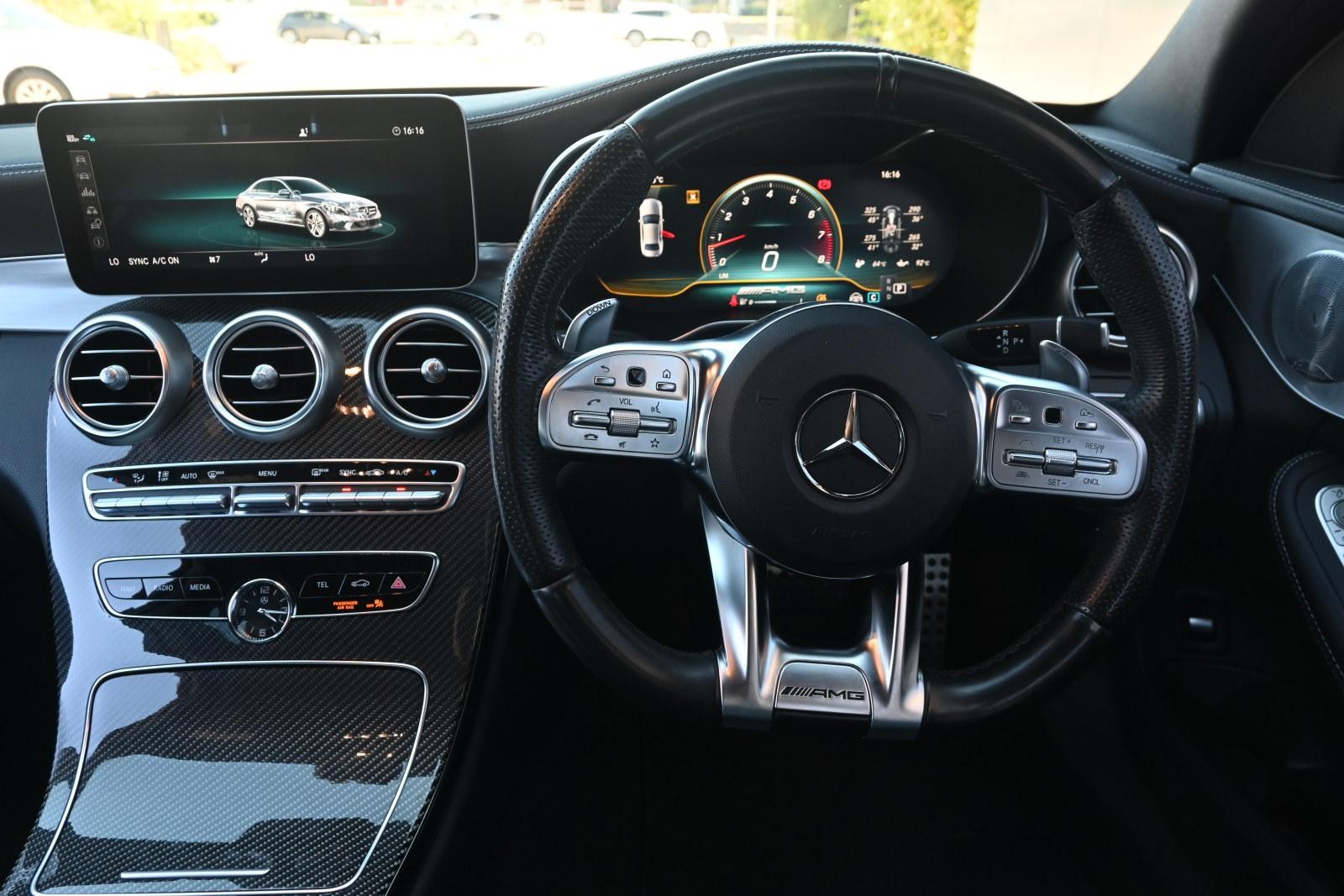 Mercedes Benz C-class image 4