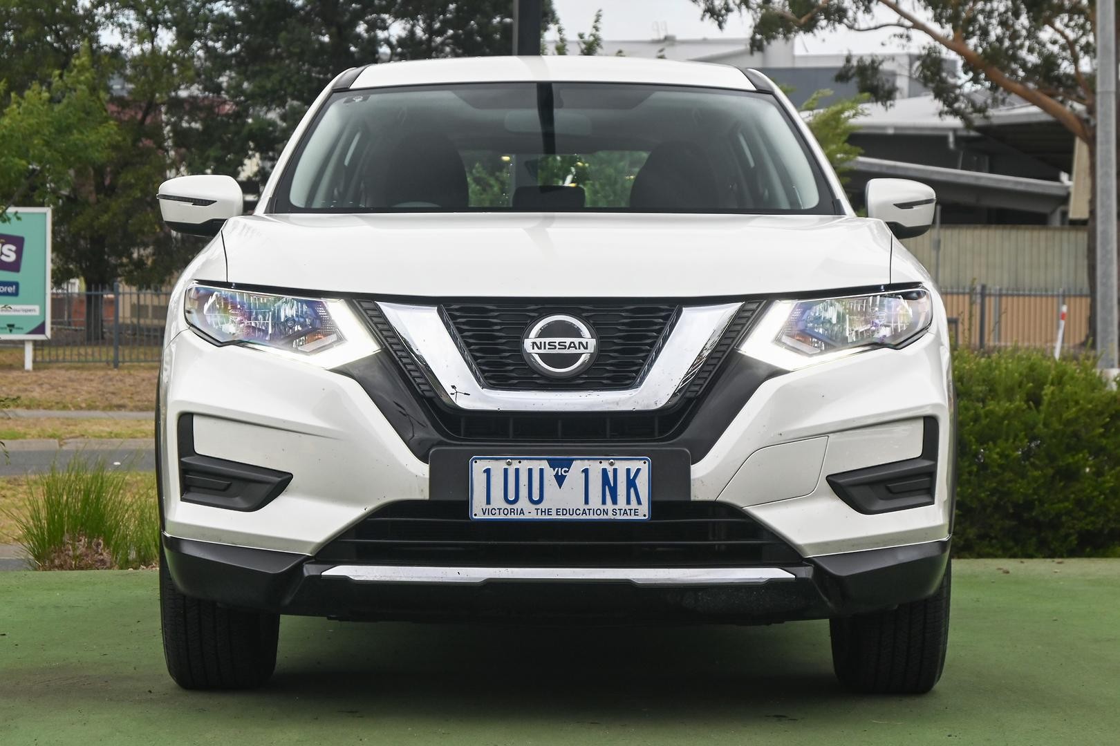 Nissan X-trail image 2