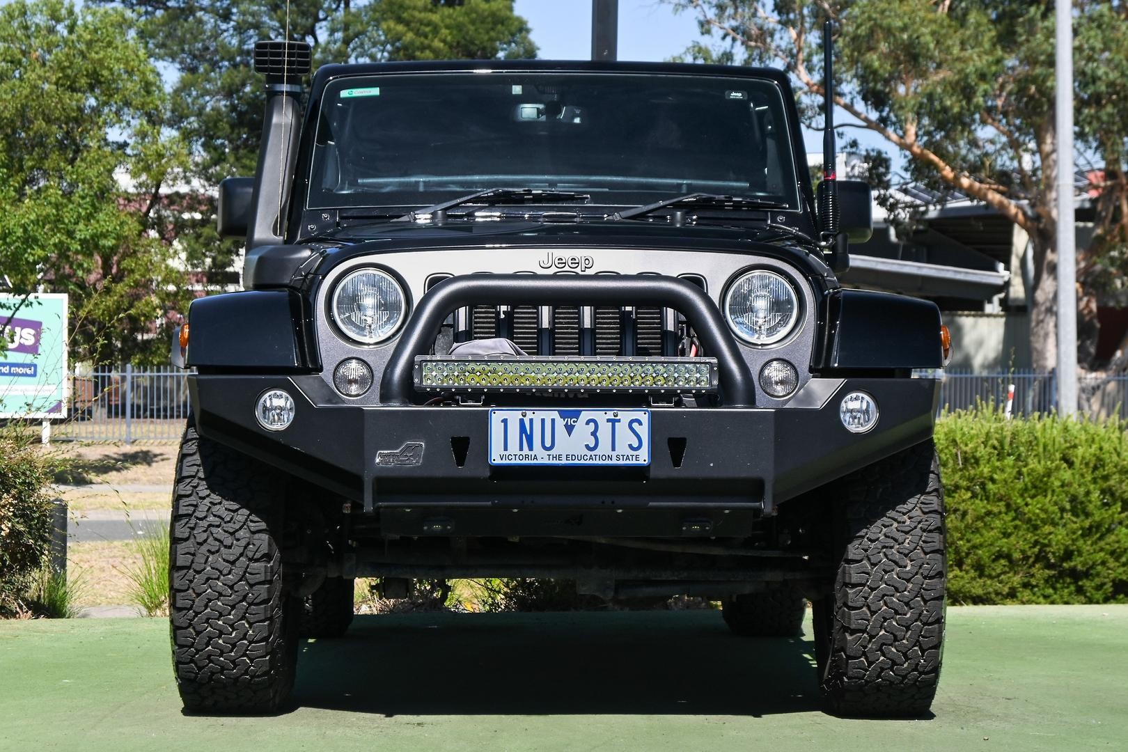 Jeep Wrangler image 2