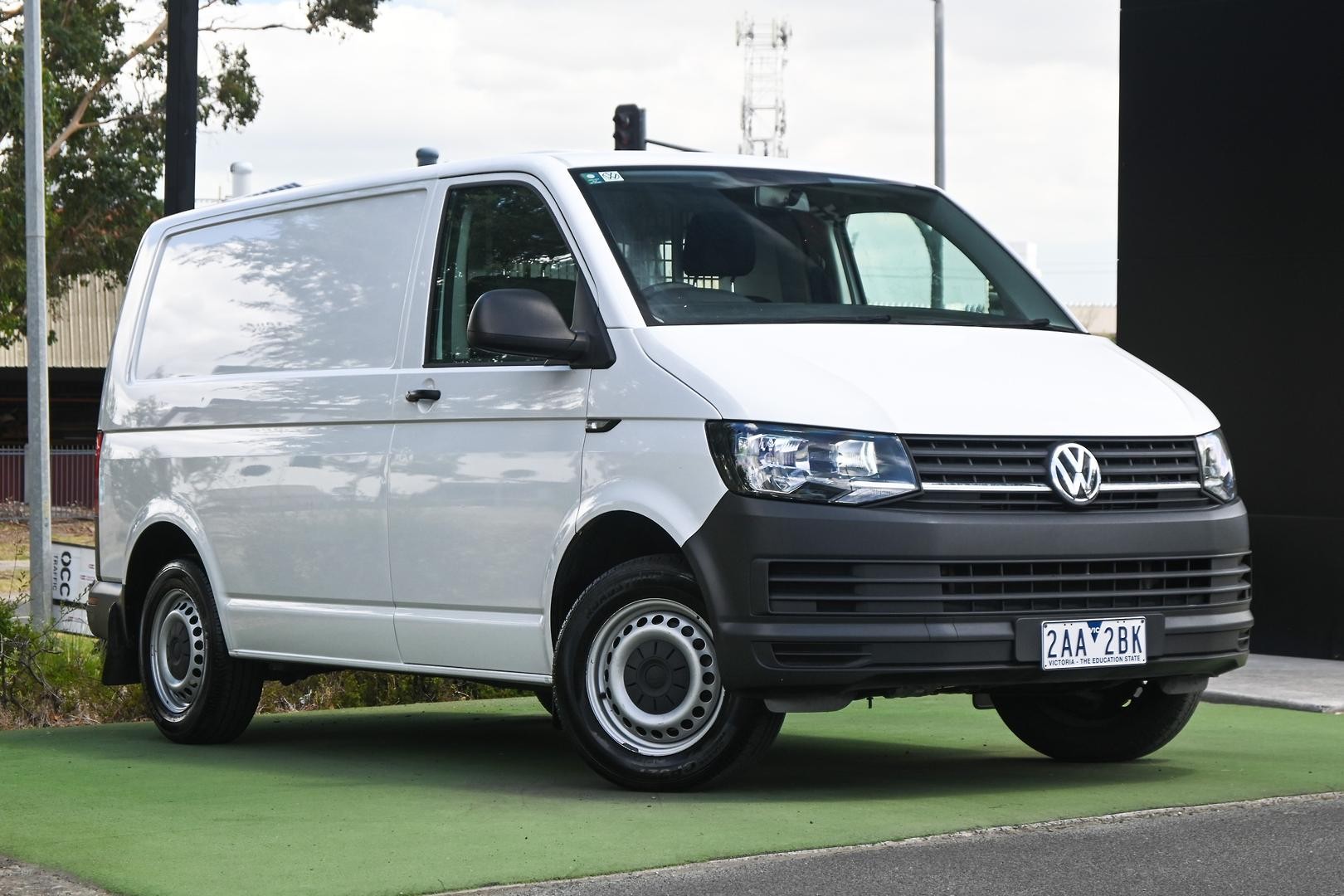 Volkswagen Transporter image 1