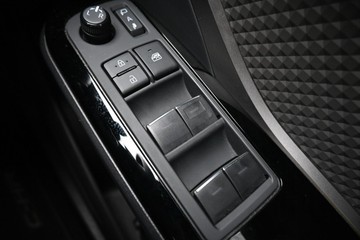 https://dvg-vehicle-assets.s3.amazonaws.com/U16868/98860eykwq47lfvga9umz37so.jpg