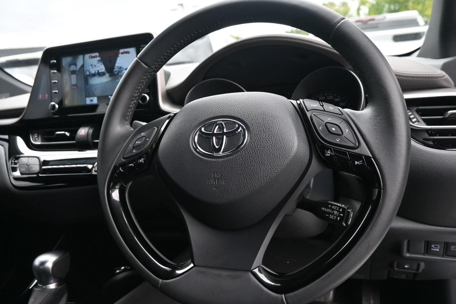 Toyota C-hr image 4