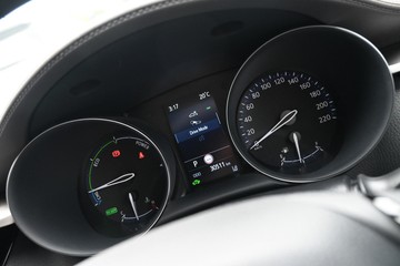https://dvg-vehicle-assets.s3.amazonaws.com/U16868/excqs51ieepchyzg6qwyfgfqt.jpg