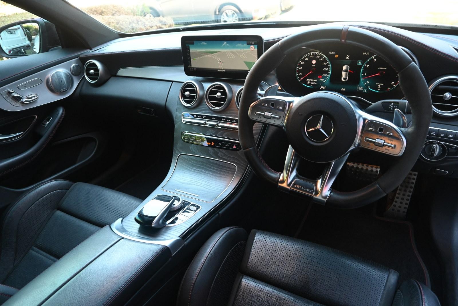 Mercedes Benz C-class image 3