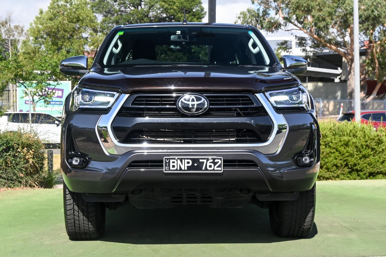 Toyota Hilux image 2