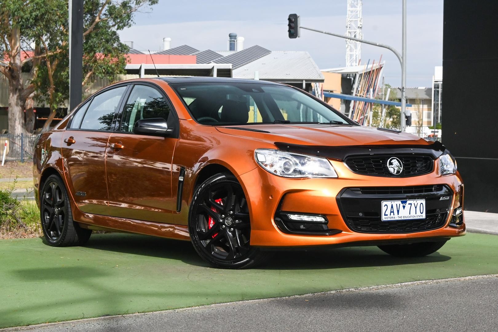 Holden Commodore image 1