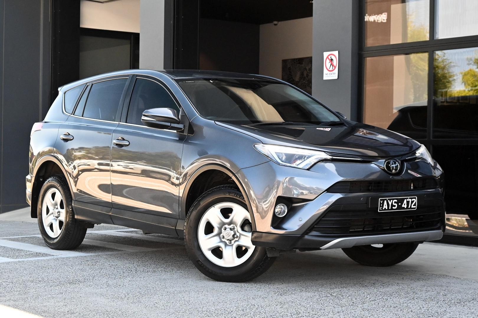 Toyota Rav4 image 1