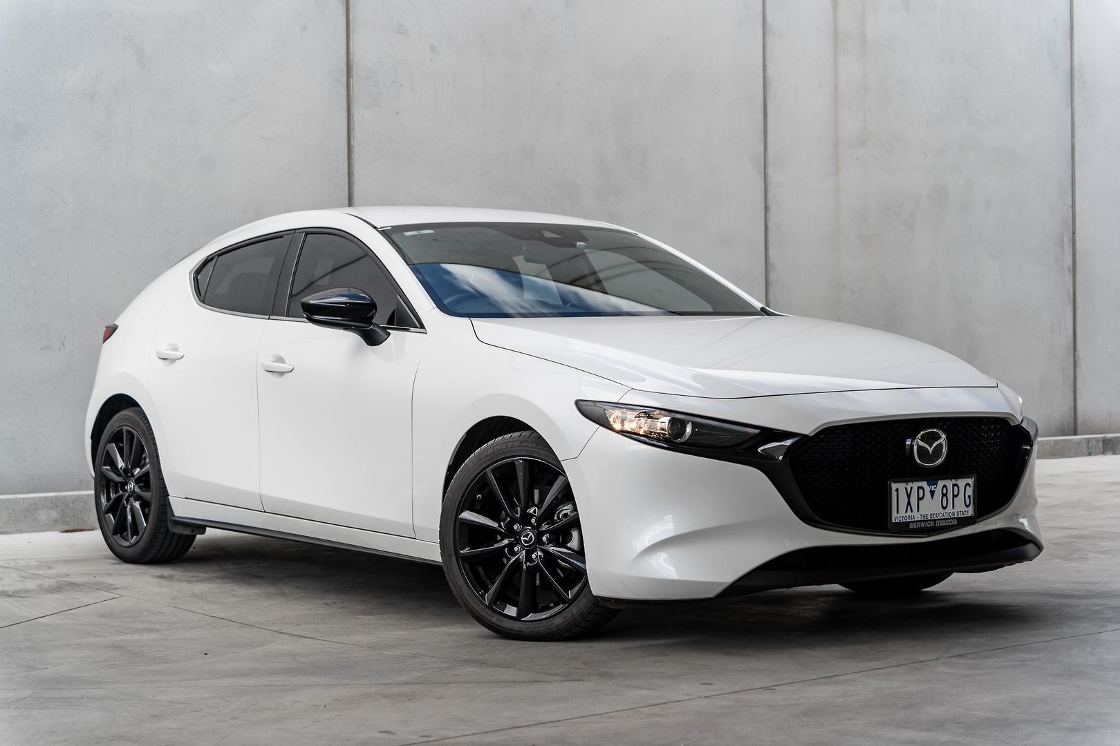 Mazda 3 image 1