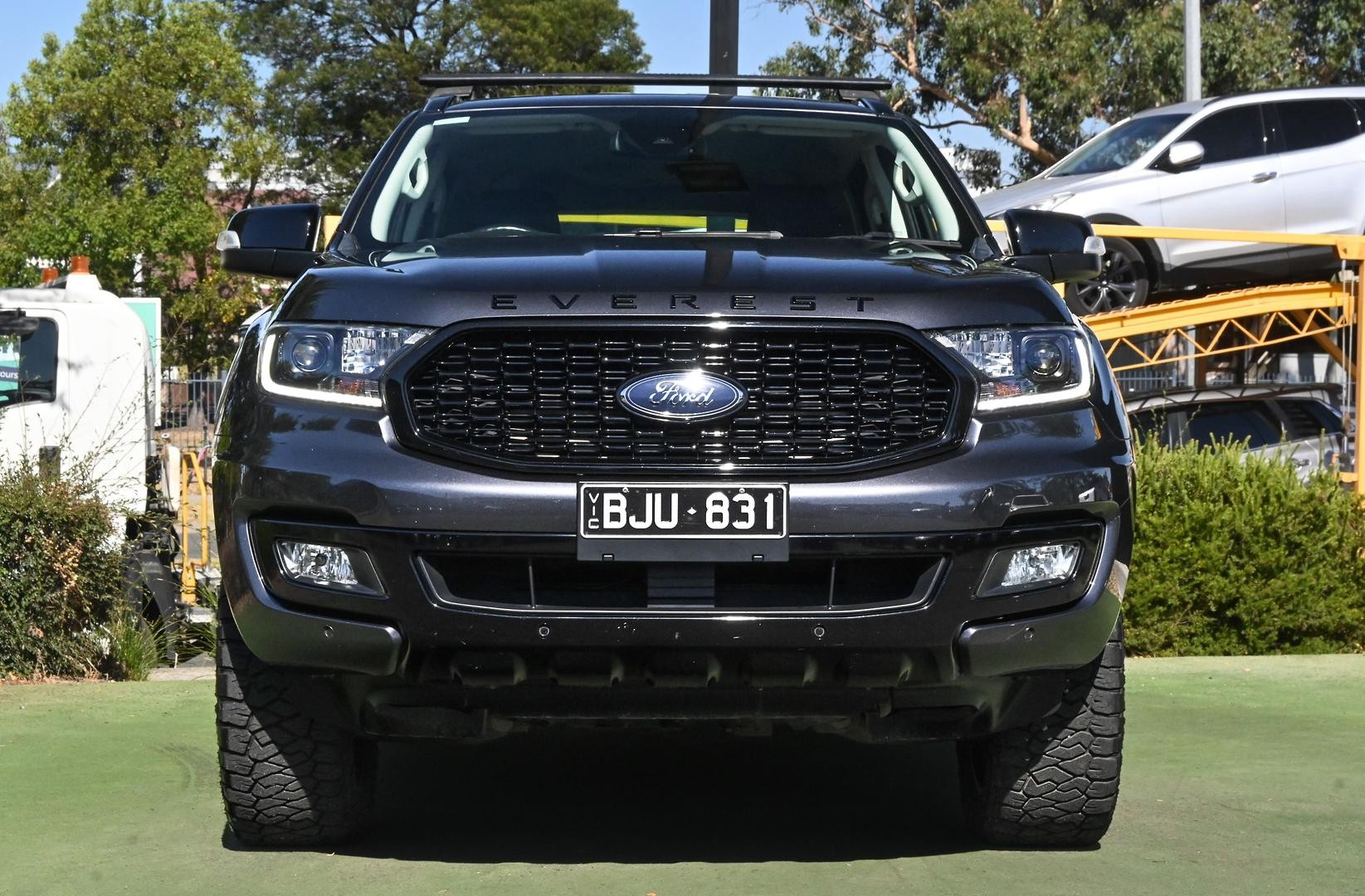 Ford Everest image 2