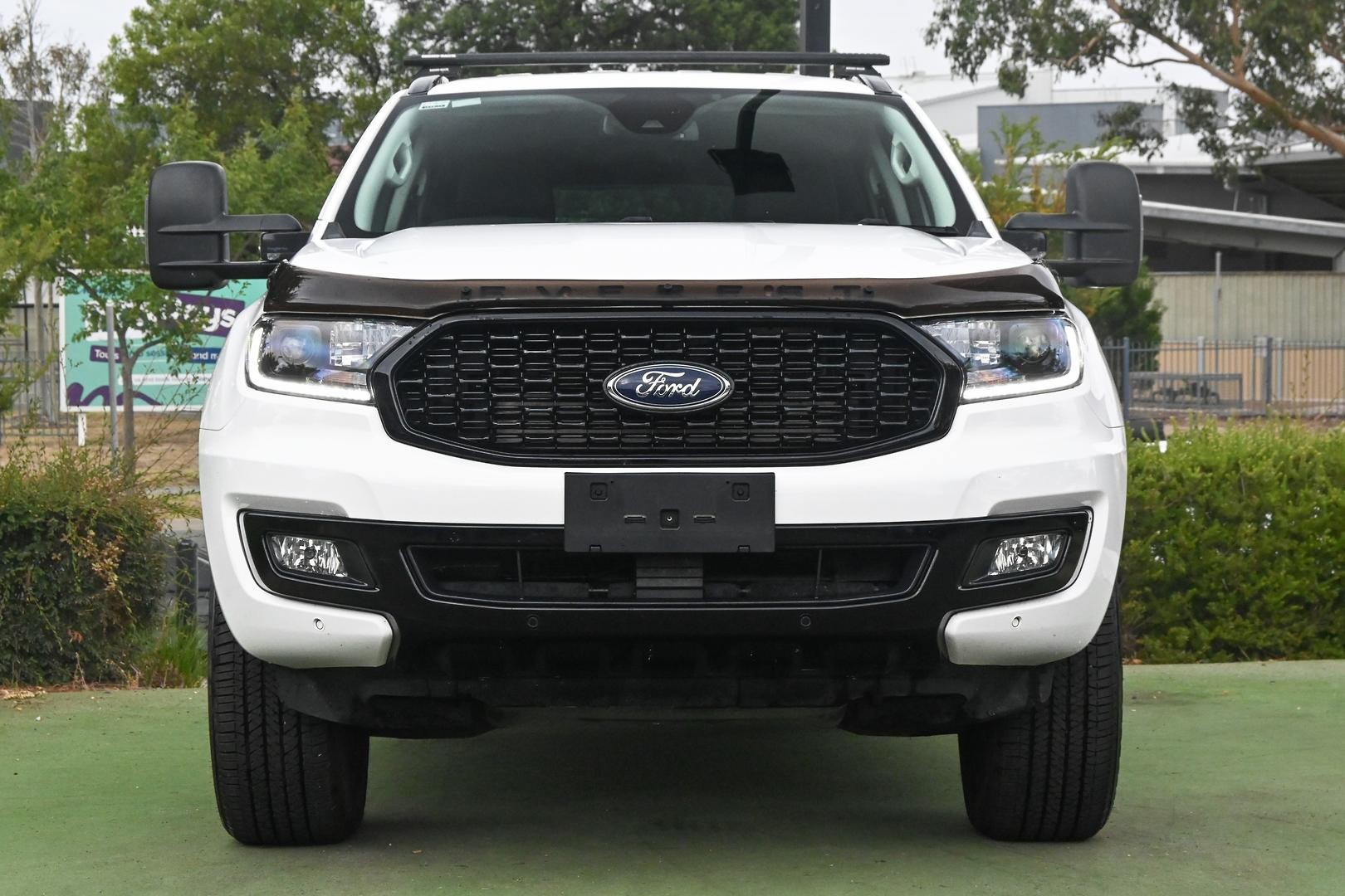 Ford Everest image 2