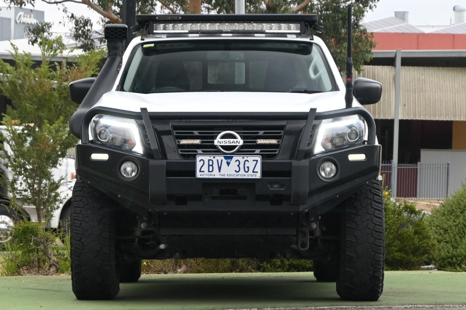 Nissan Navara image 2