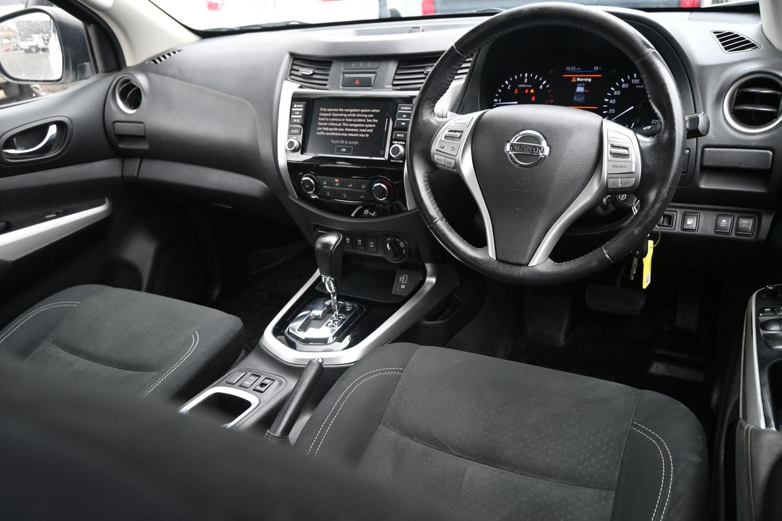 Nissan Navara image 3