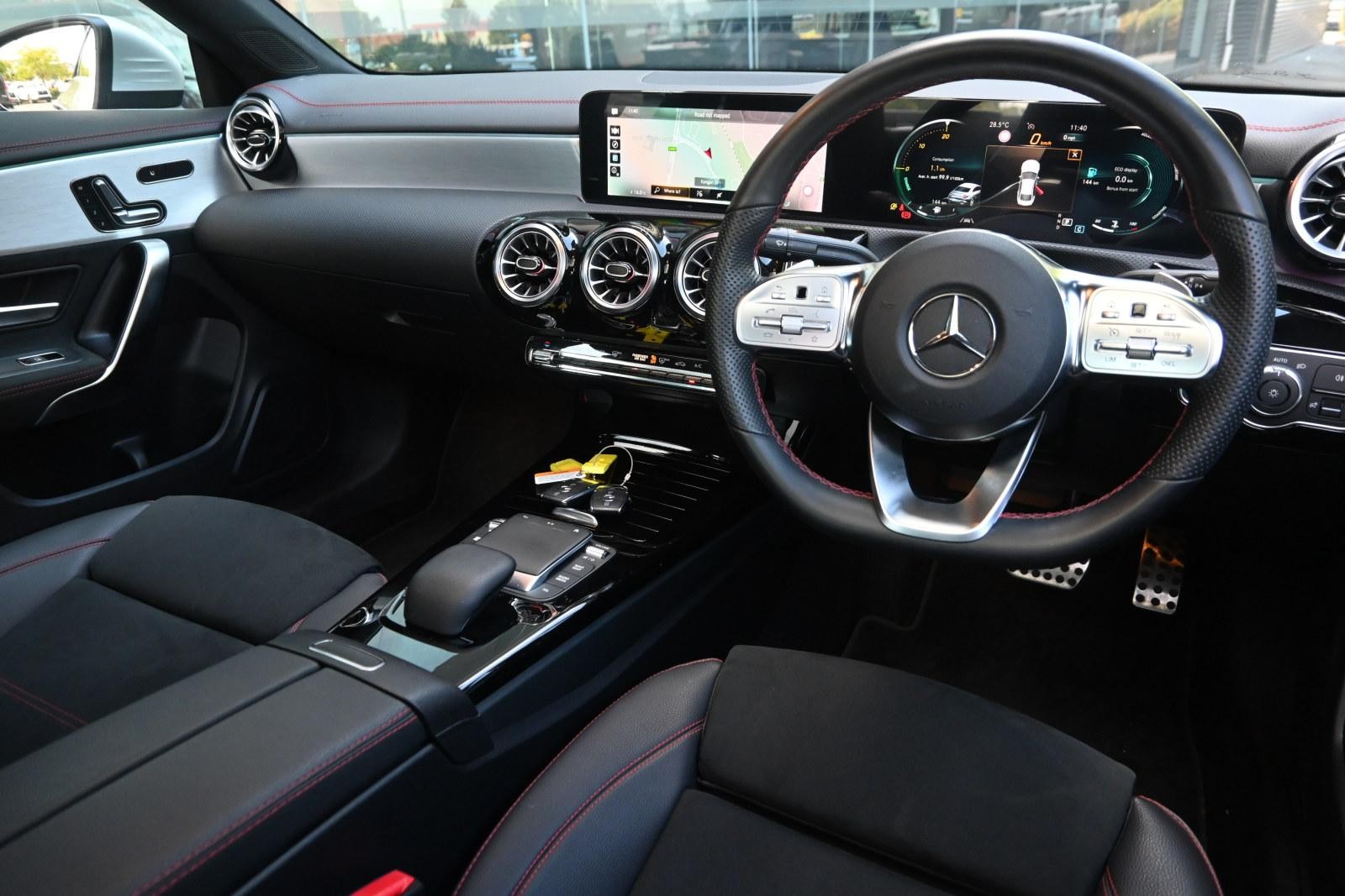 Mercedes Benz Cla-class image 3