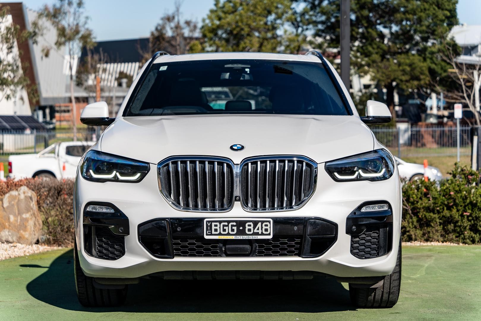 BMW X5 image 2