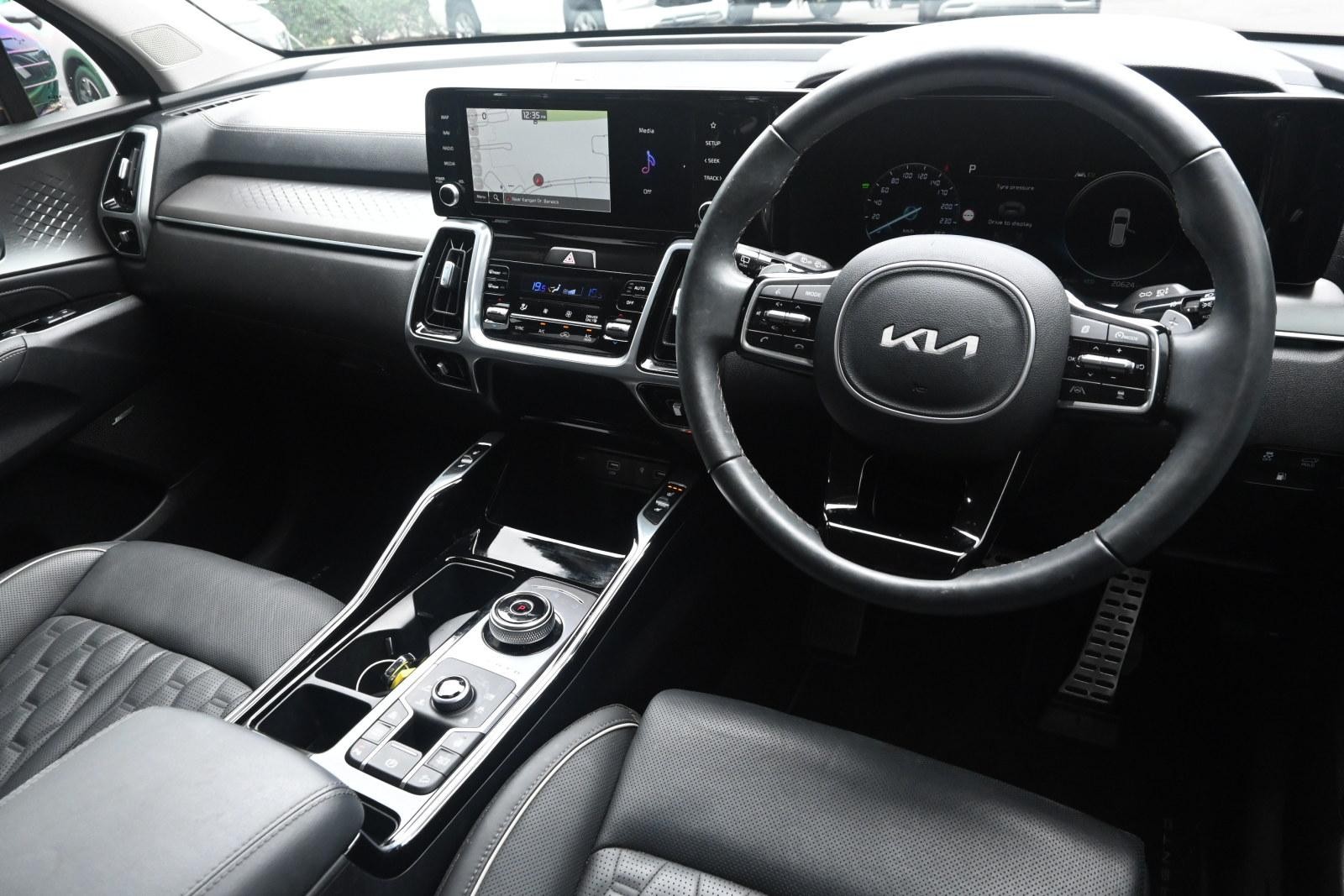 Kia Sorento image 3