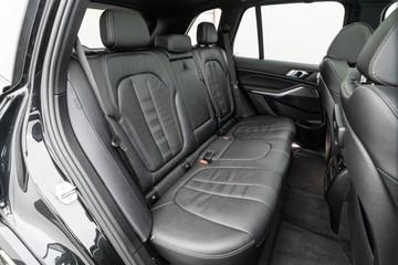 https://dvg-vehicle-assets.s3.amazonaws.com/U17285/650t2k586zfpr9allb75bri1p.jpg