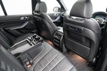 https://dvg-vehicle-assets.s3.amazonaws.com/U17285/8eqs0io50bdgfunnpd8yq8iiv.jpg