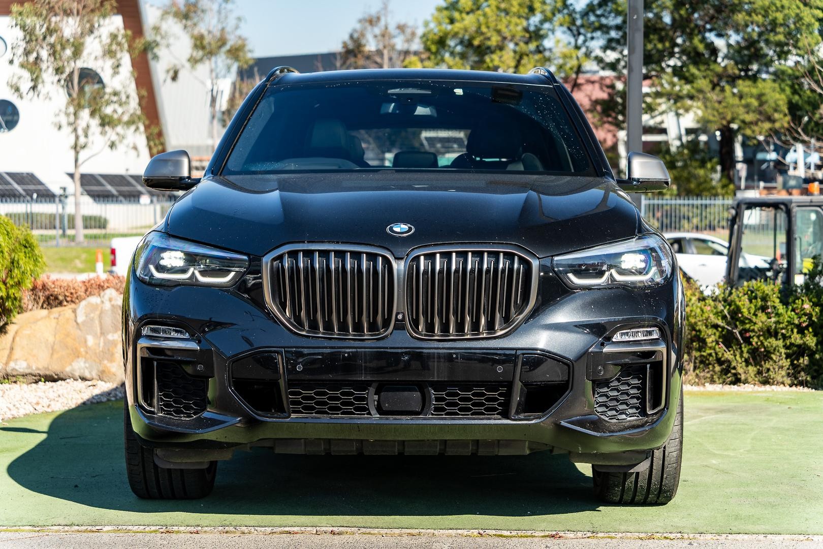 BMW X5 image 2