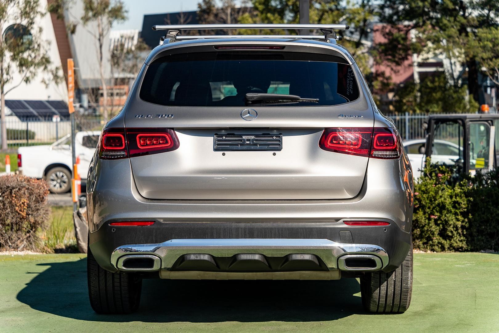 Mercedes Benz Glc-class image 3