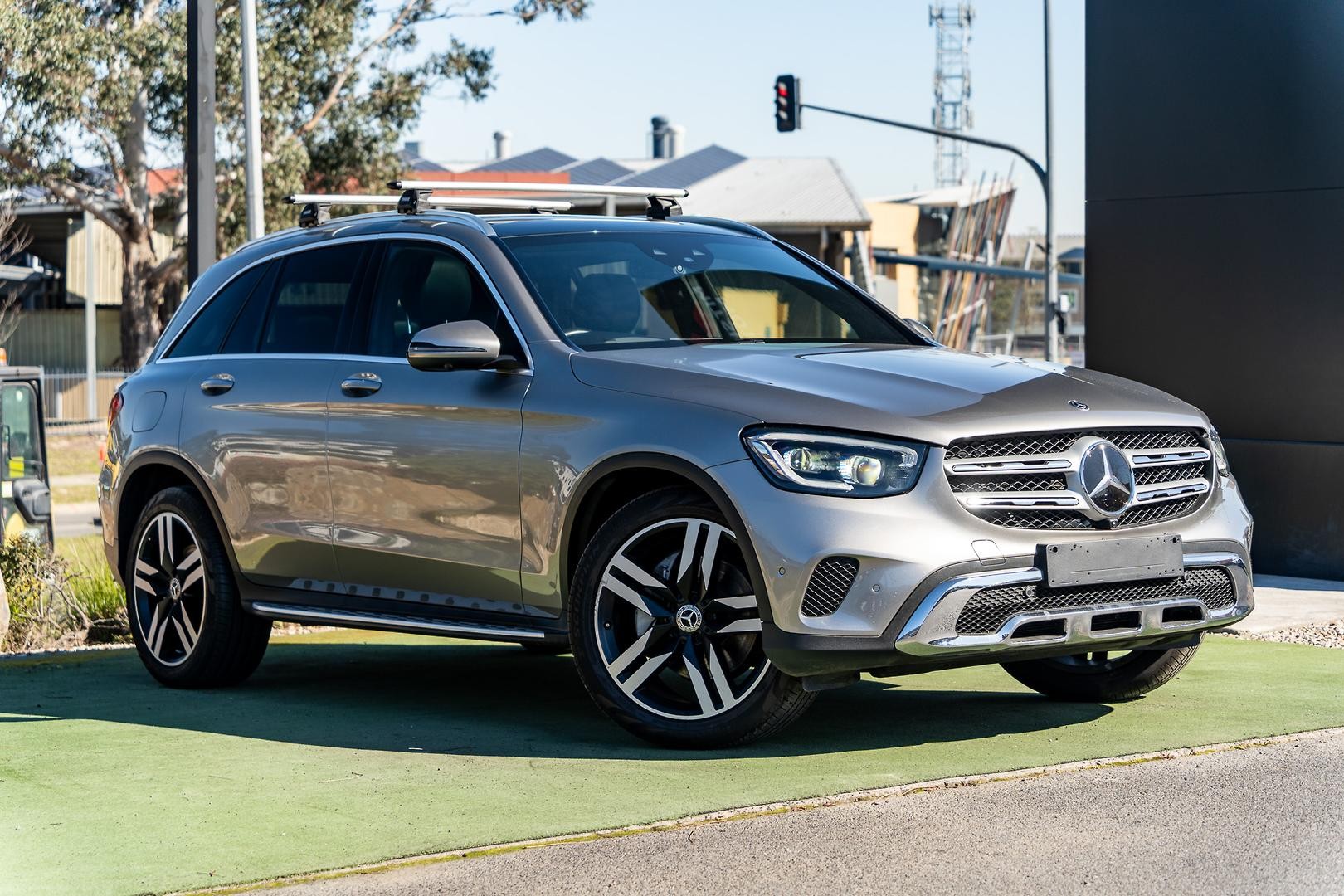Mercedes Benz Glc-class image 1