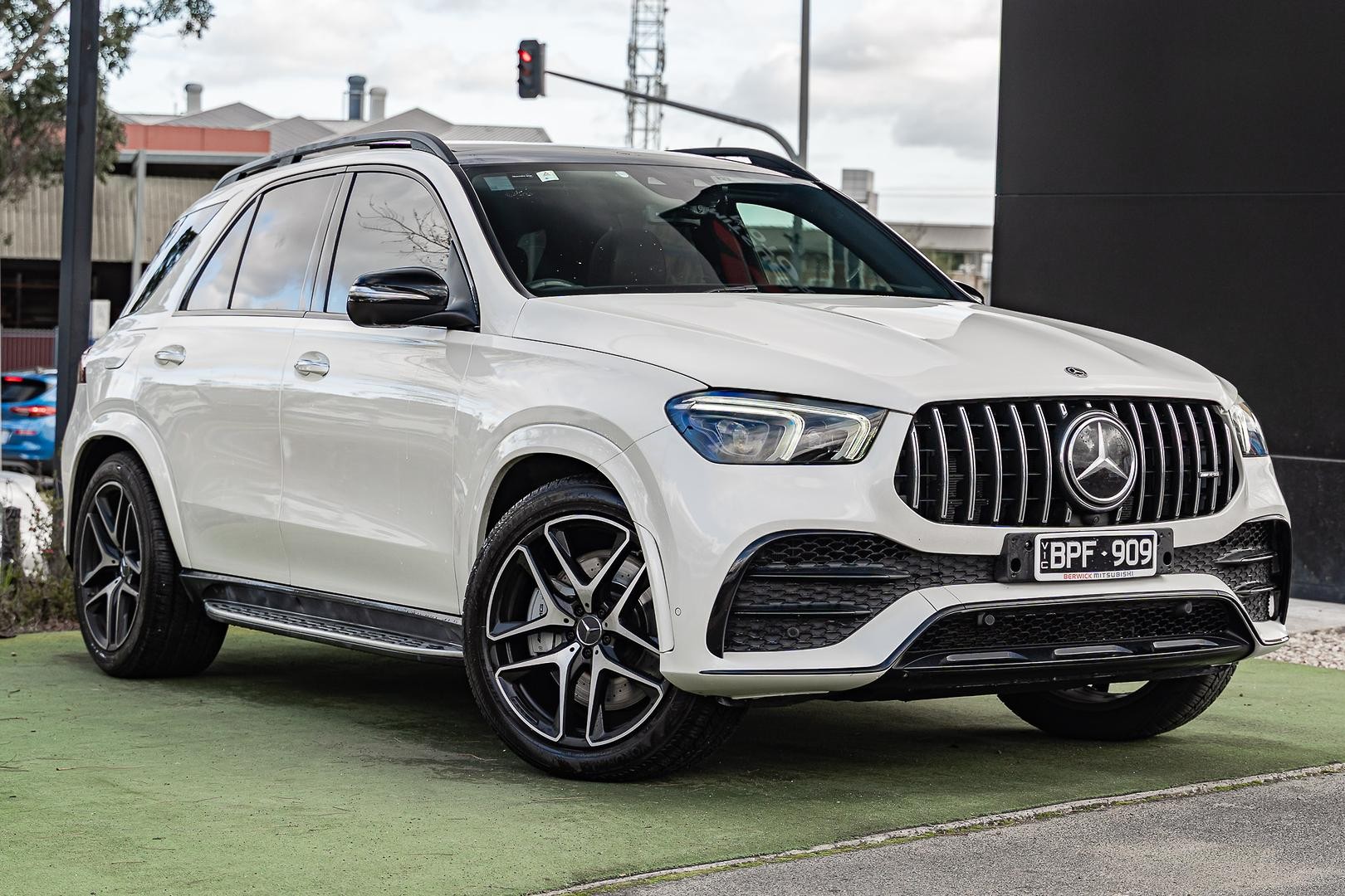 Mercedes Benz Gle-class image 2