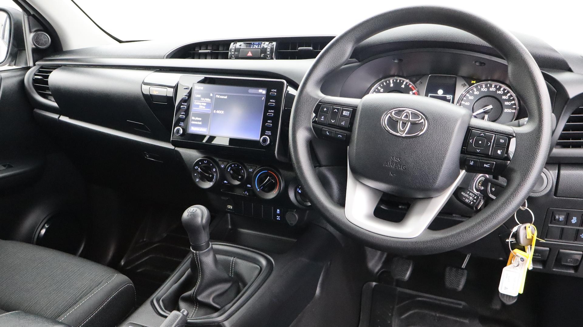 Toyota Hilux image 4
