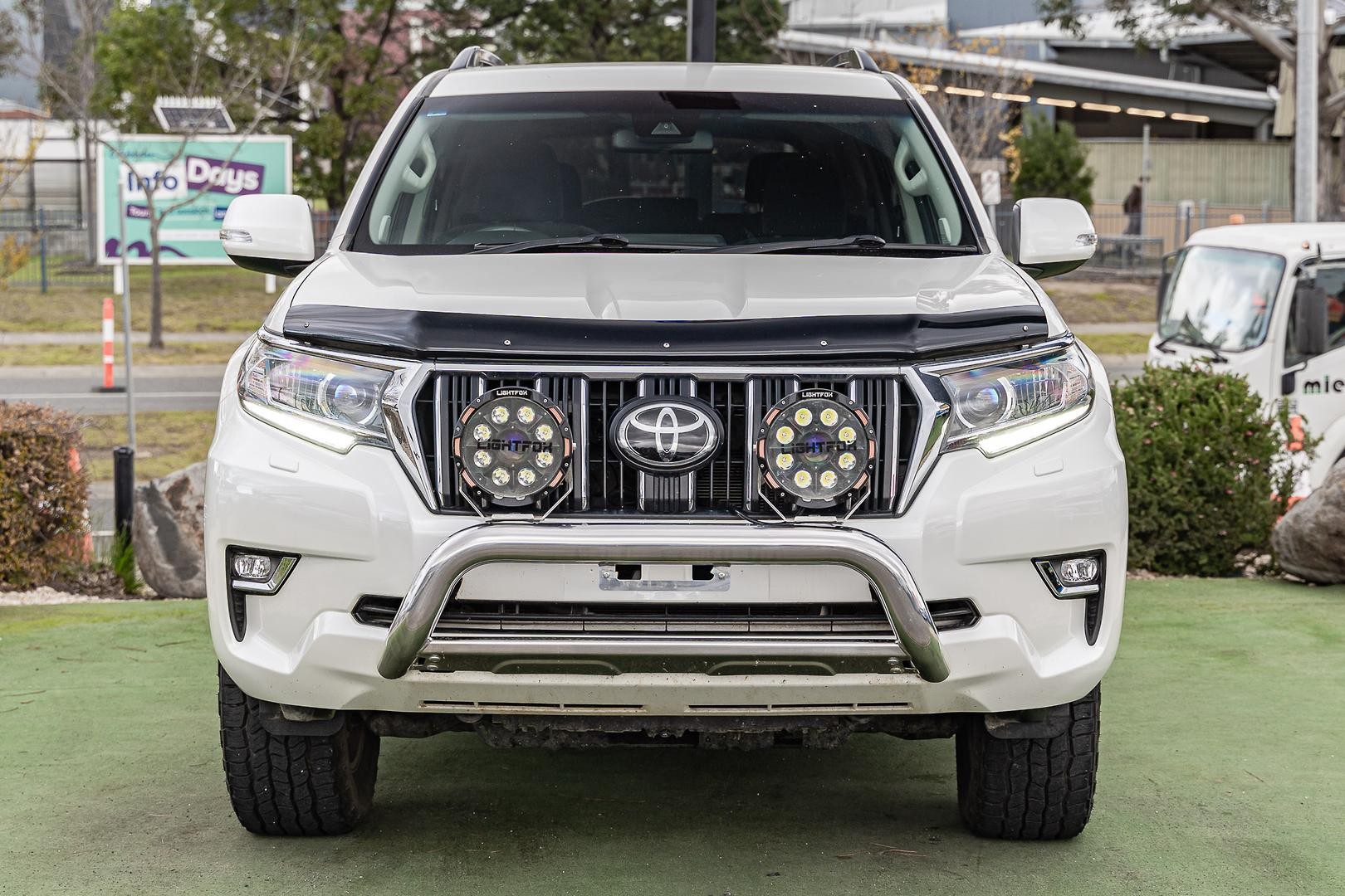 Toyota Landcruiser Prado image 3