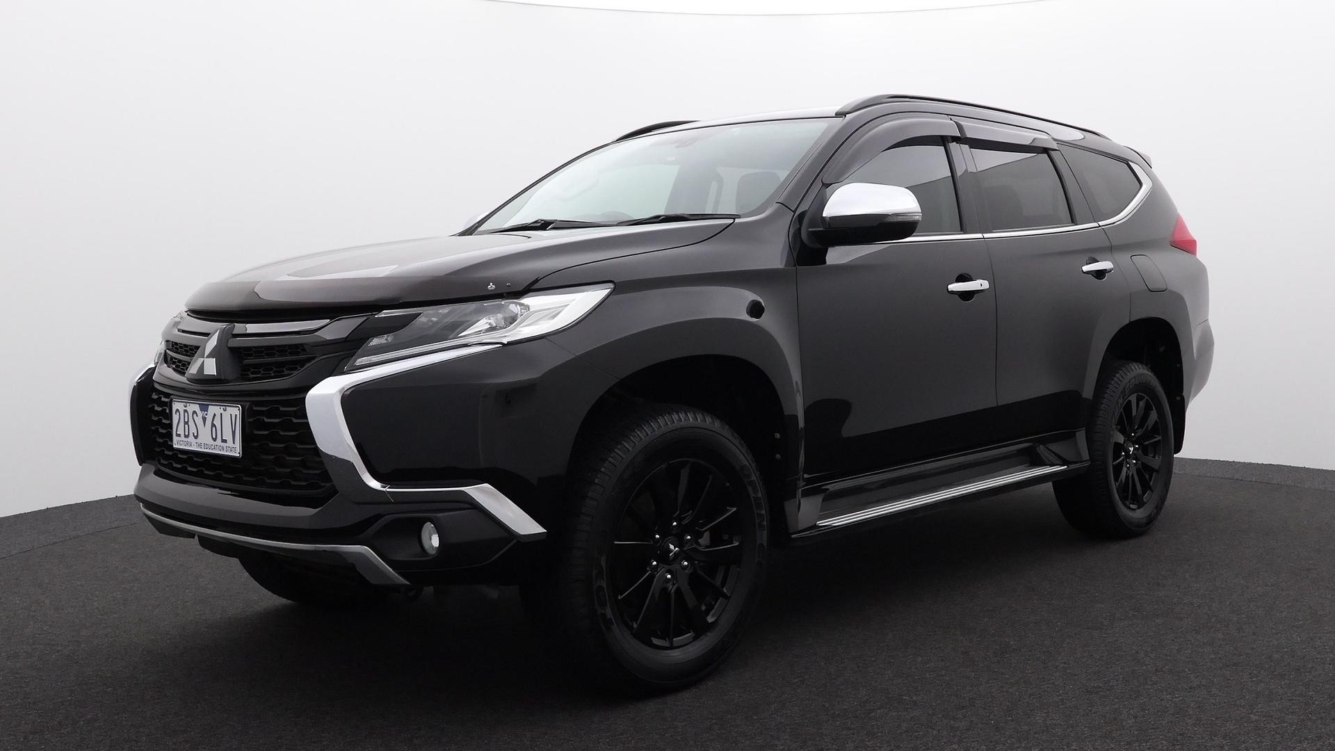 Mitsubishi Pajero Sport image 1